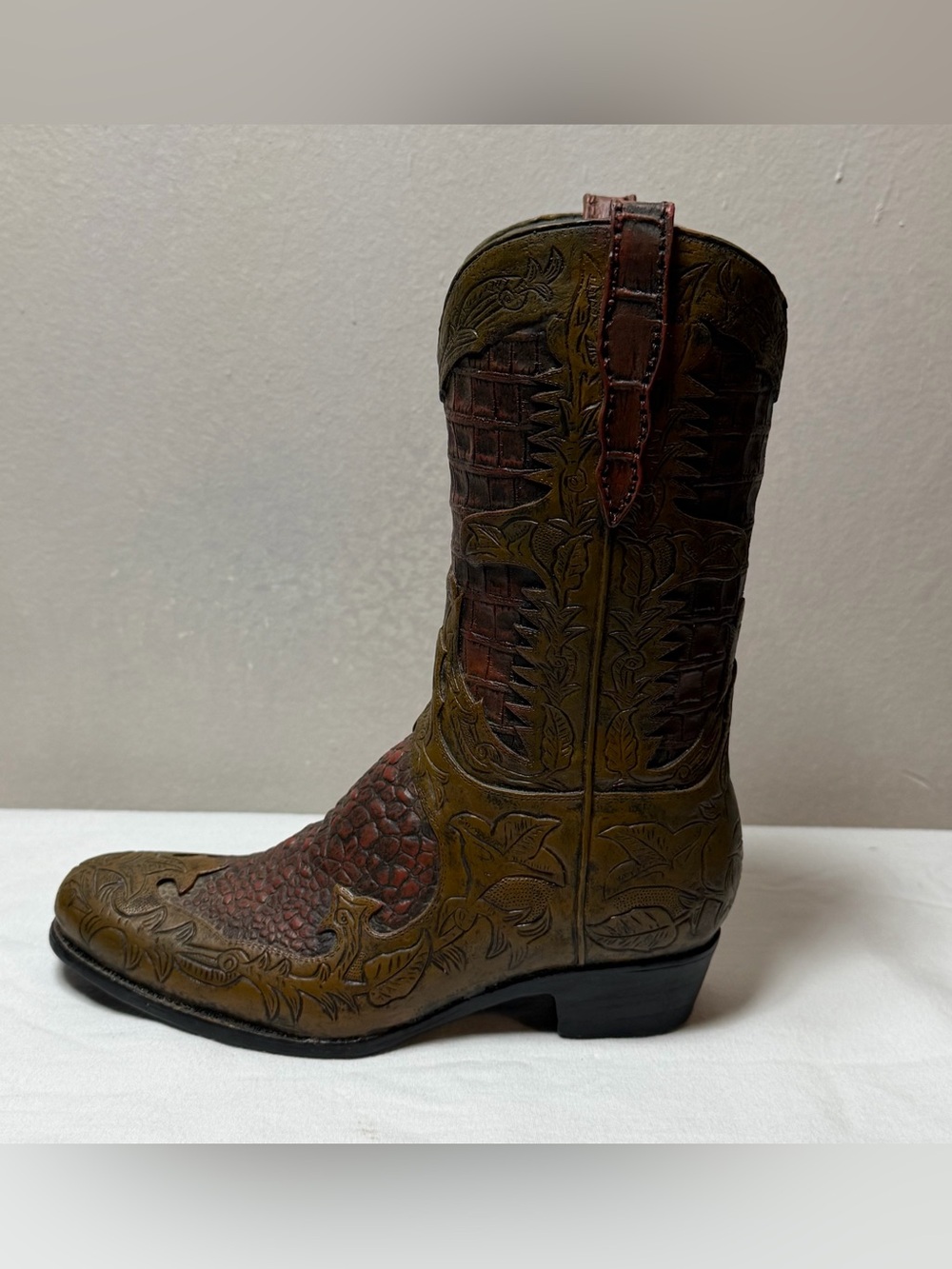 Resin Cowboy Boot Figurine Rustic Home Decor 8” Very Detailed
